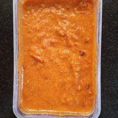 A picture of Pizza sauce.