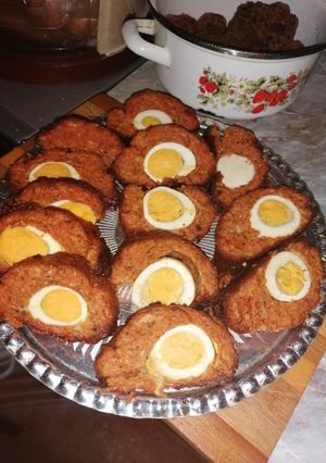 Tojással töltött fasírt recept fotója