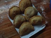 Una foto de empanadas de mondongo