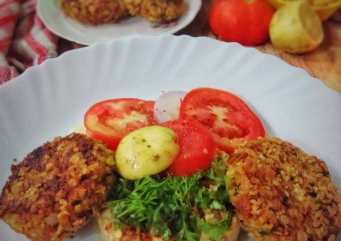 Recipe of Super Quick Homemade Salmon &amp; Quinoa Cakes with Hummus