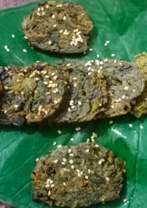 अळू वडी (alu vadi recipe in marathi) रेसिपी चे मुख्य फोटो 