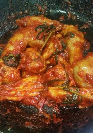 Foto resep Ayam sambel tomat daun kemangi