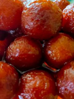 குண்டு குண்டு குலோப் ஜாமுன் (Gundu Gundu Gulab Jamun Recipe in Tamil) செய்முறை முக்கிய புகைப்படம்