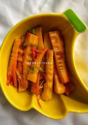 Hình của món Măng xào lá nghệ (chay).