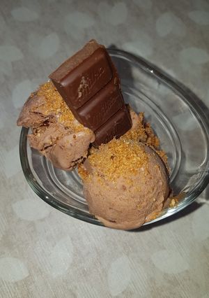 Une photo de Glace au chocolat