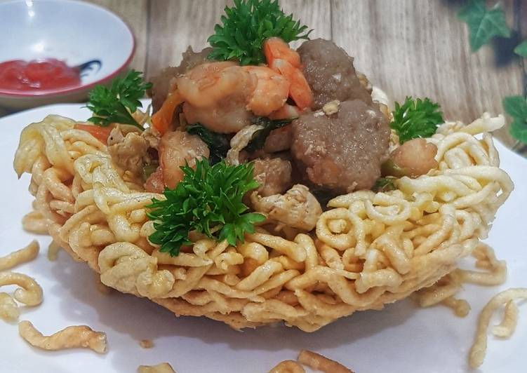 Langkah Mudah untuk Menyiapkan Mie Goreng Sarang Burung, Bikin Ngiler