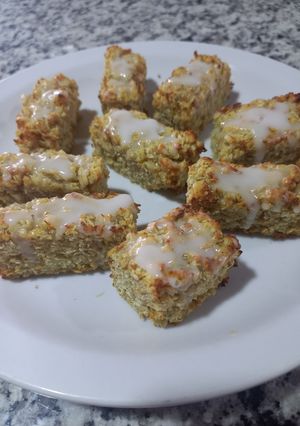 Una foto de Bocaditos de avena y coco!