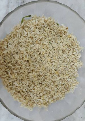 A picture of Garlic Egg Fried Rice .