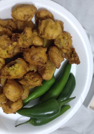 सिंधी पकोड़े (Sindhi pakode recipe in Hindi) रेसिपी मुख्य फोटो