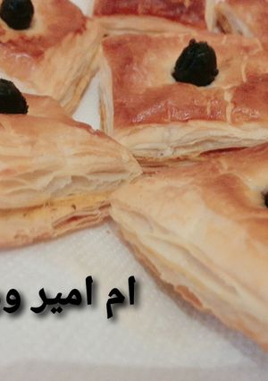 صورة لوصفة كوكا بحشو خفيف وبنين 😋😋