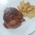 Pollo en salsa con verduras