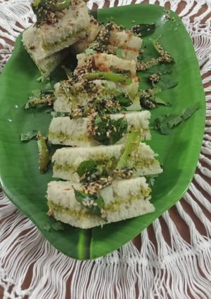 સેન્ડવિચ ઢોકળા (Sandwich Dhokla Recipe In Gujarati) રેસીપી મુખ્ય ફોટો