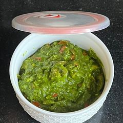 Dhaba Style Spinach Mushroom 🍄🟫 A picture of Dhaba Style Spinach Mushroom 🍄🟫.