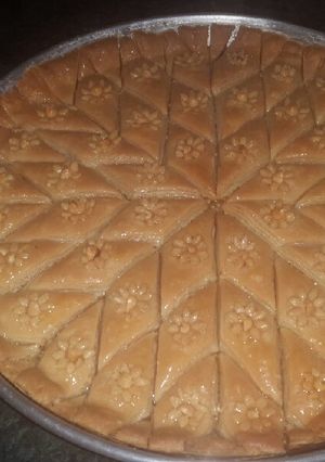 صورة لوصفة بقلاوة بطريقة تقليدية