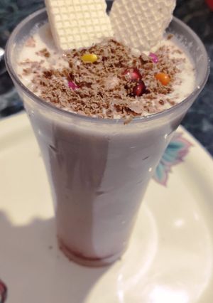 अनार की लस्सी  (Anar ki lassi recipe in hindi) रेसिपी मुख्य फोटो