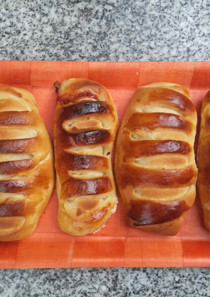 Una foto de Pan brioche de yogur relleno
