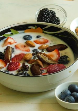 A picture of Nutrient rich diabetes friendly Super grain Blend Porridge.