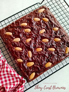 Foto resep Shiny Crust Brownies