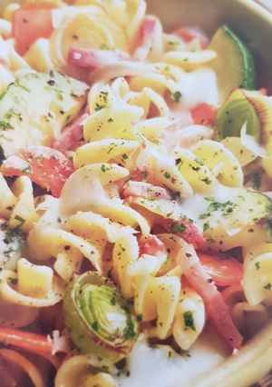 Una foto de Espirales con verduras y jamón de York