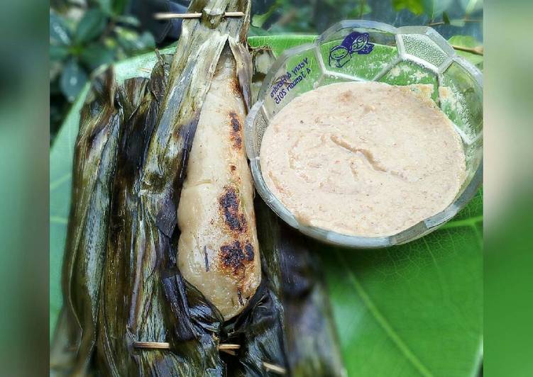 Otak otak kakap cocol sambal kacang ala mamah khanza