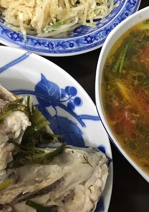 Hình của món Canh cá chép nấu riêu.