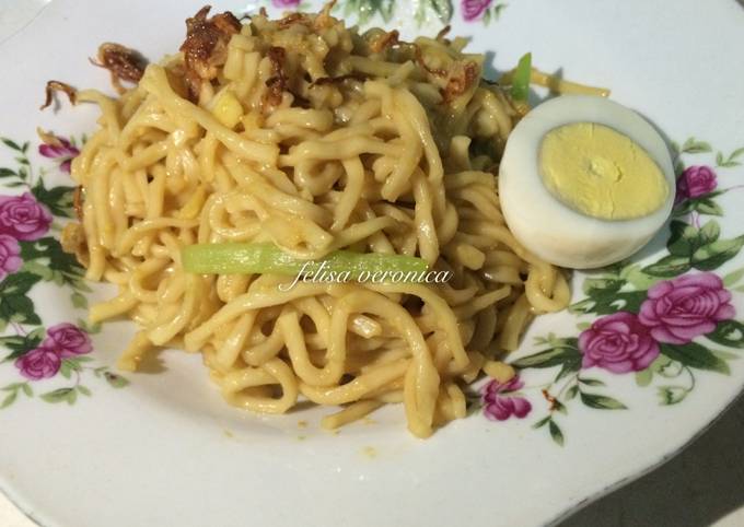 Langkah Mudah untuk Menyiapkan Mie goreng jawa irit hemat sehat Anti Gagal