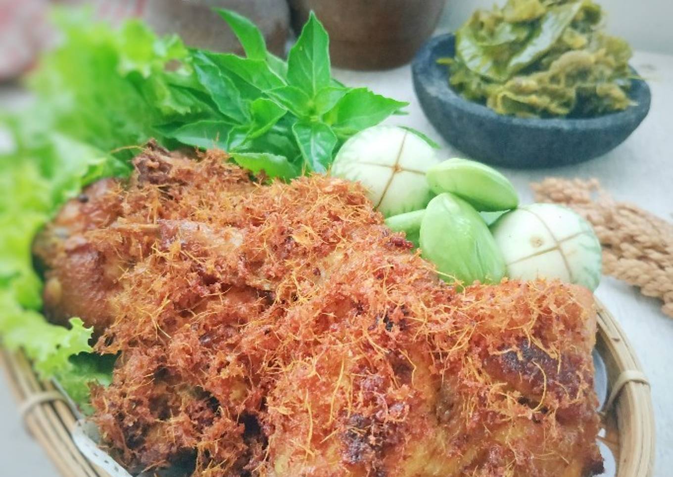 Sayap Ayam Goreng Lengkuas