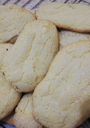 A picture of Homemade langue de chat.