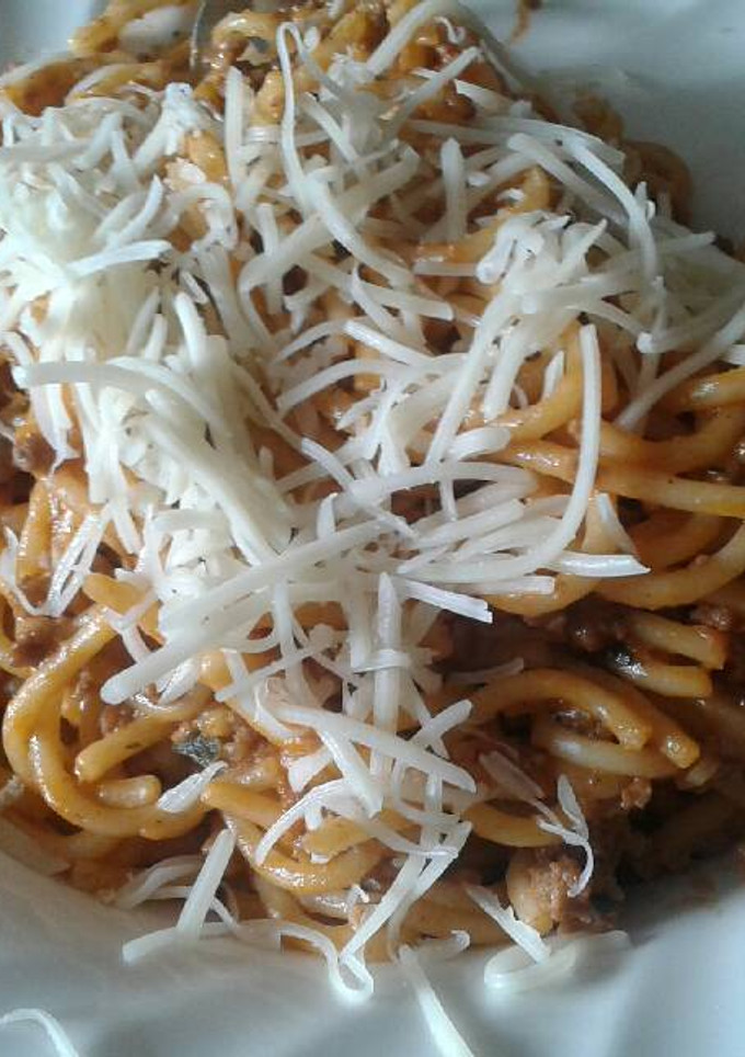 Una foto de Espaguetoñi con queso y especias