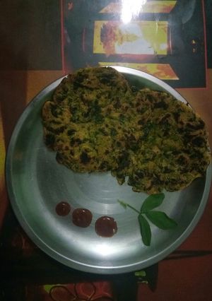 A picture of Crispy Methi Paratha.