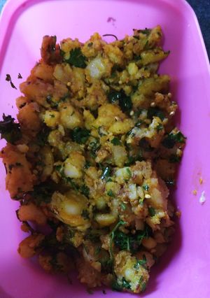 सूखे आलू की सब्जी (Sukhe aloo ki sabzi recipe in hindi) रेसिपी मुख्य फोटो