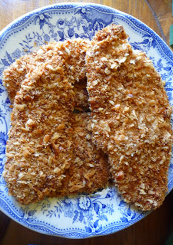 Una foto de Pollo katsu, pollo crujiente al horno con panko