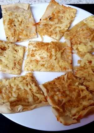 A picture of My Roast Garlic and Cheese bread.