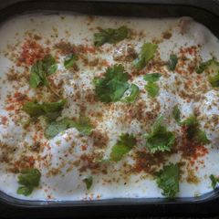 A picture of Thandi thandi katti meethi dahi phulki.