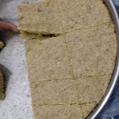 A picture of Kaju pak.
