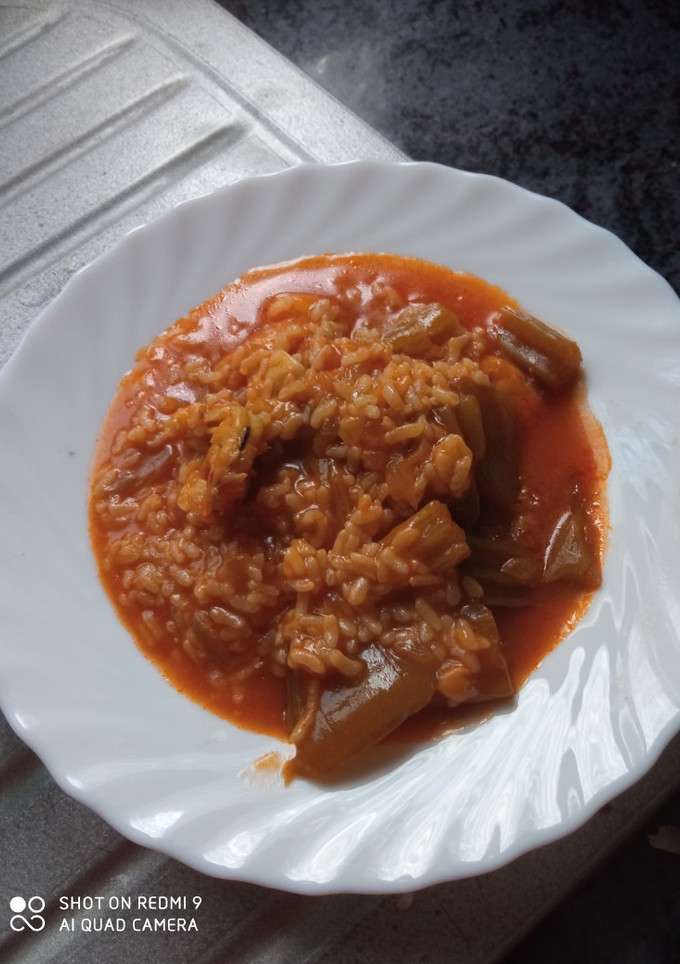 Una foto de Arroz con cardos y bacalao
