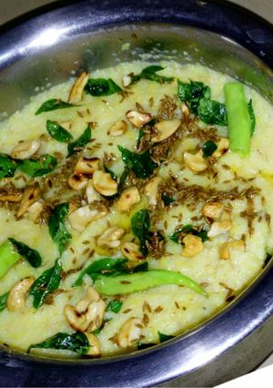 A picture of Cashew Pongal.