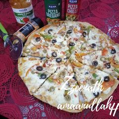 A picture of Whole Wheat Veg Pizza.