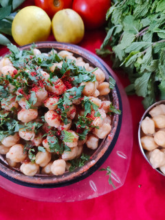 चना चाट (chana chaat recipe in Hindi) रेसिपी मुख्य फोटो