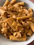 Macarrones al curry con pollo