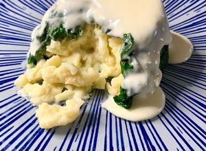 Foto di SFORMATINO A SORPRESA, SPINACI, SPÄTZLE E FONDUTA AL PARMIGIANO