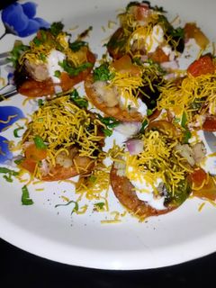 পাপড়ি চাট (Papri chat recipe in bengali) রেসিপির প্রধান ছবি