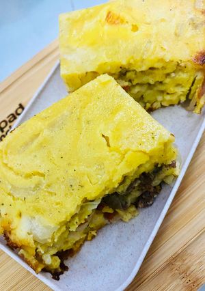 Una foto de SOPA PARAGUAYA CON RELLENO DE CARNE PICADA (SOPA SO’O)