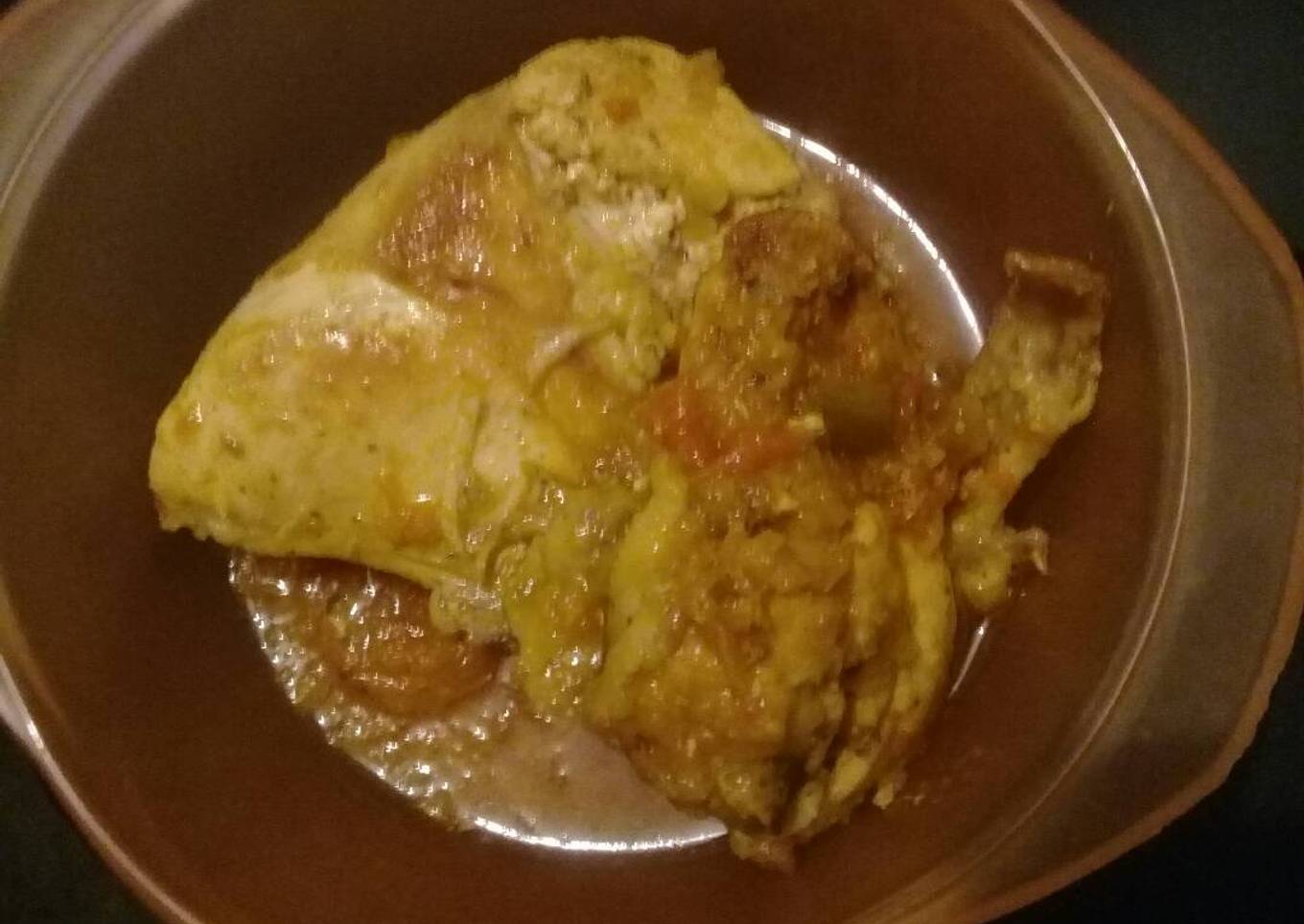 Pot fry chicken in gravy