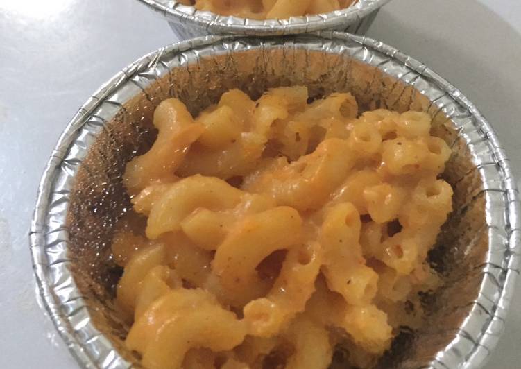 Langkah Mudah untuk Membuat 75 - Mac and cheese, Lezat