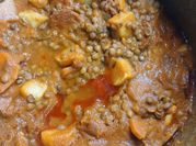 Una foto de salsa de cebolla y pimenton