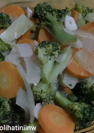 Foto resep Tumis brokoli wortel