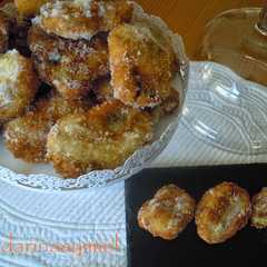 Una foto de Buñuelos de higos, Figues albardaes