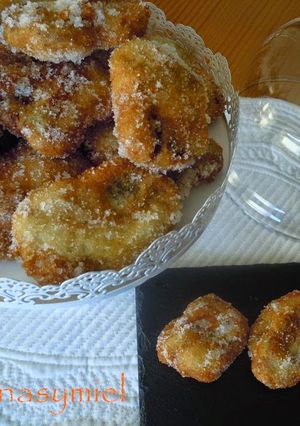 Una foto de Buñuelos de higos, Figues albardaes
