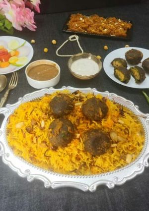 লজিজ চিকেন পালং চীজ কোপ্তা মান্ডি (মান্দি) রেসিপির প্রধান ছবি